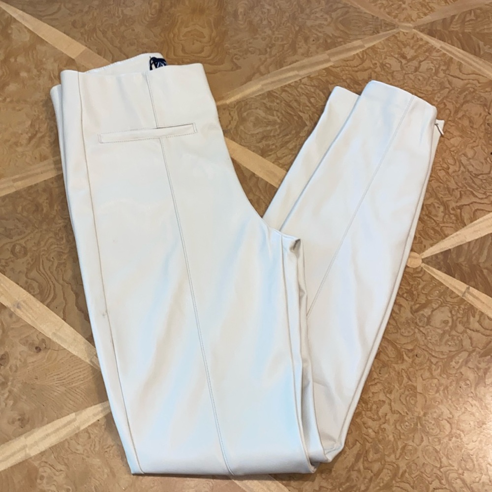 NWT! Zara Faux Leather Leggings Size Small